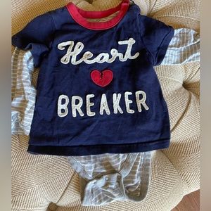BabyGap boys striped heartbreaker onesie, 18-24M